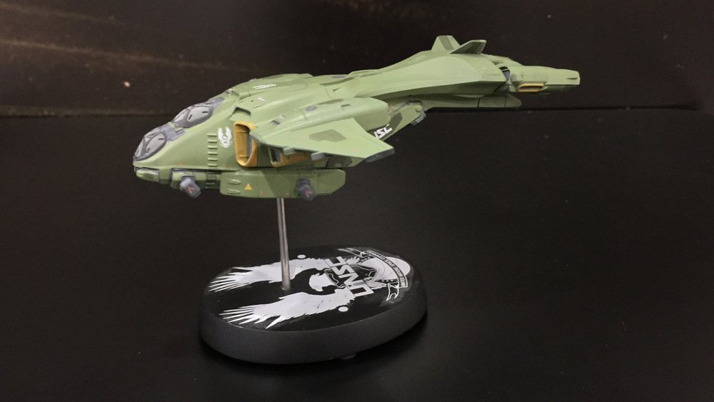 dark-horse_s-unsc-pelican-6-inch-replica