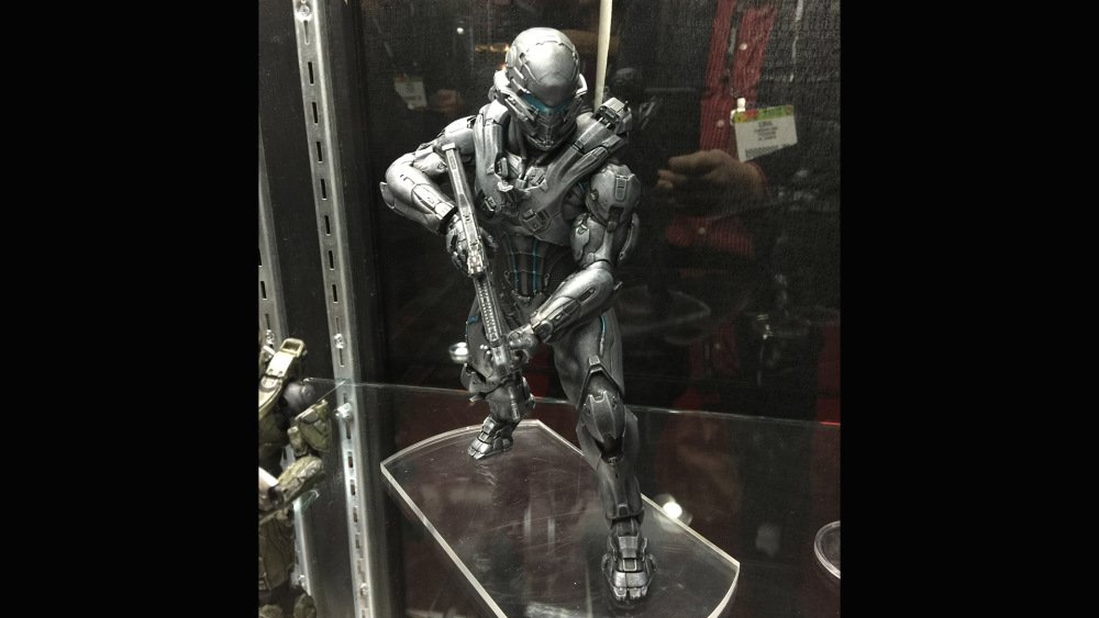 mcfarlane-toy_s-halo-5-guardians-spartan